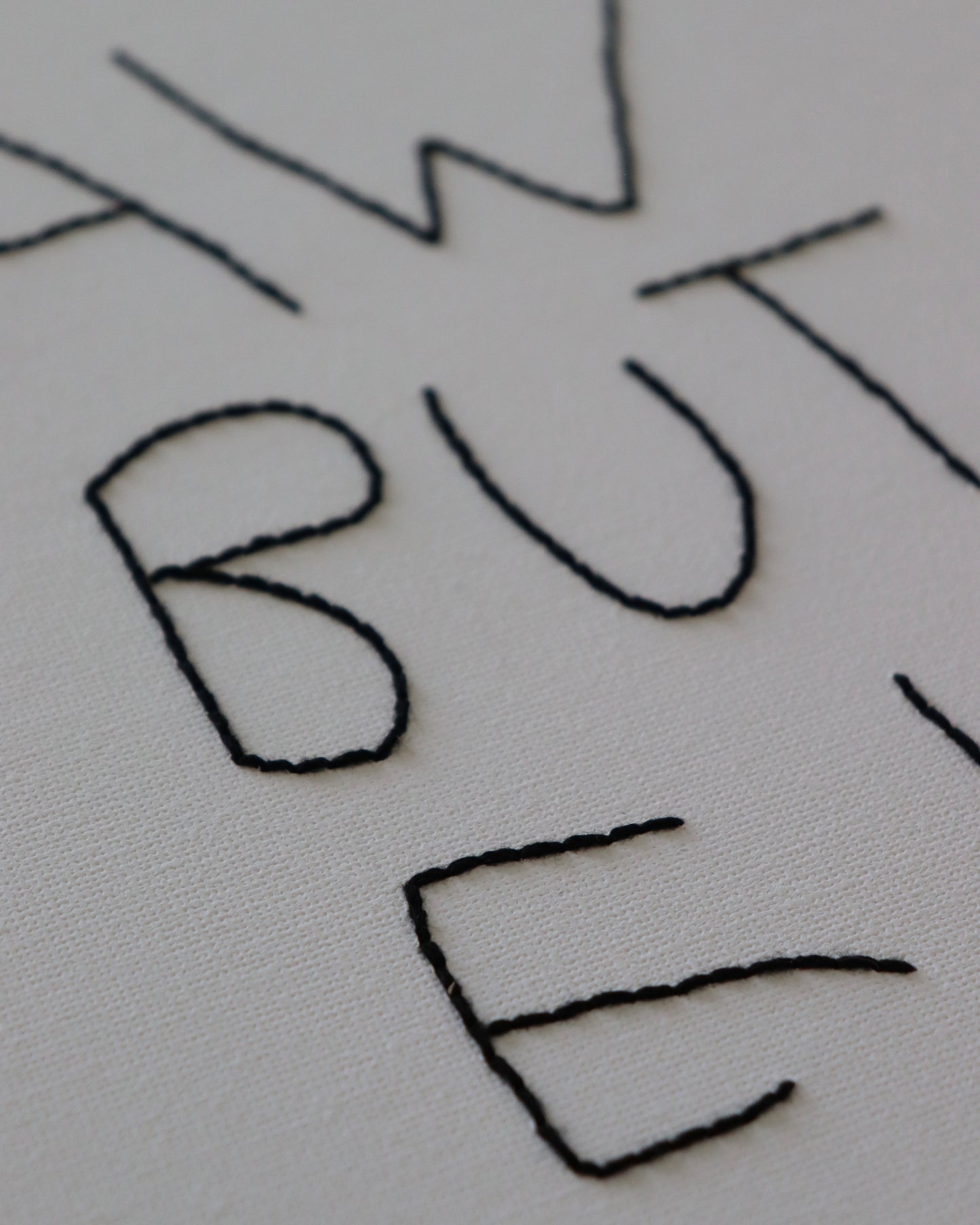 Lienzo bordado 'KEILA'